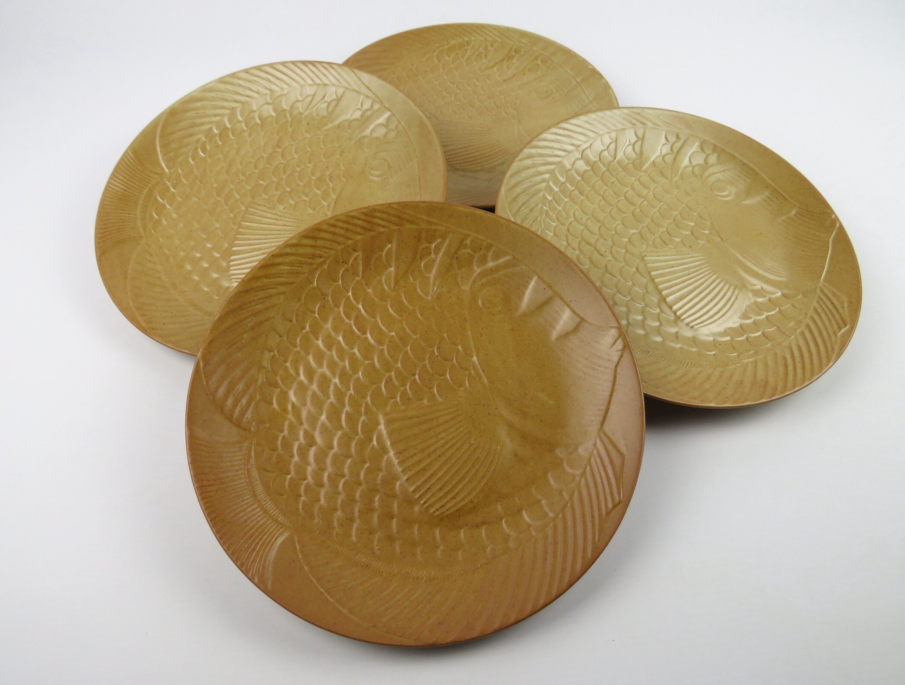 Assiettes à Poisson Grès Village, Quatre Assiettes Poissons en Grès Roux, Service Fruits de Mer Rust