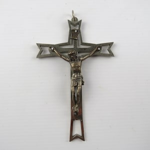 Italian crucifix, Vintage catholic cross, Silver metal crucifix, Religious wall decor, Jesus on the cross, Home altar, Devotional art INRI