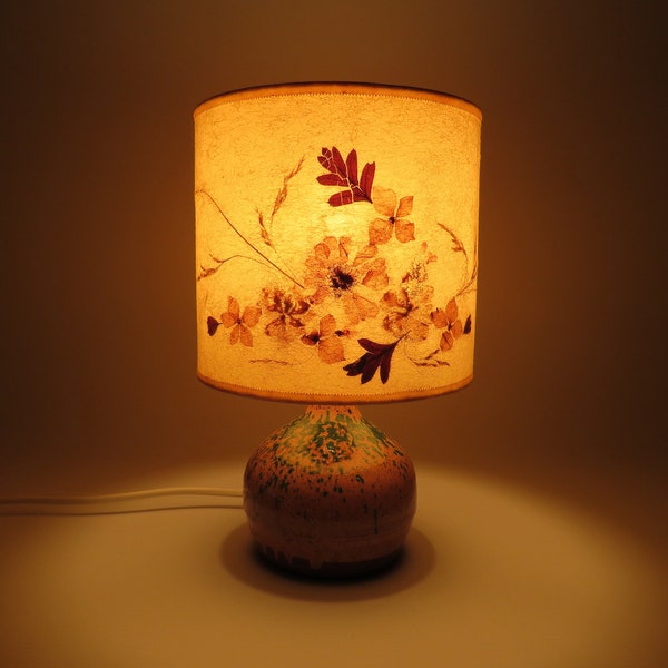 Lampe boule en céramique avec abat-jour fleurs séchées, Veilleuse fleurs naturelles, Lampe vintage fleurs pressées, Éclairage d'ambiance
