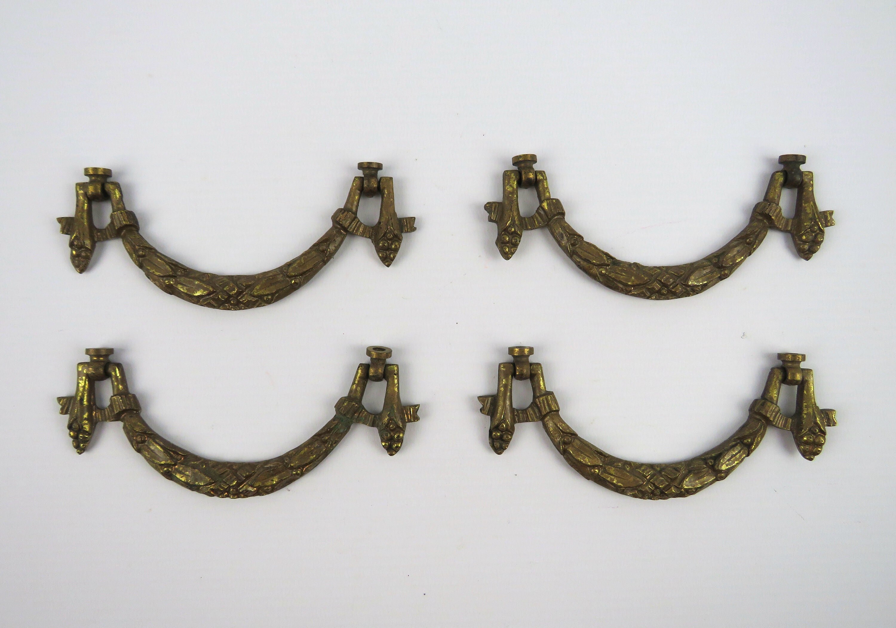 Anciens Frontons en Laiton Bronze Set de 4, Garnitures Tiroirs Commodes Meubles Antiques Français, O