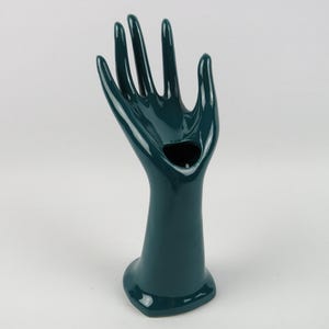 Vintage hand-shaped jewelry holder, green ceramic hand ring holder, hand-shaped bud vase, Unique gift for women, Vintage bathroom decor