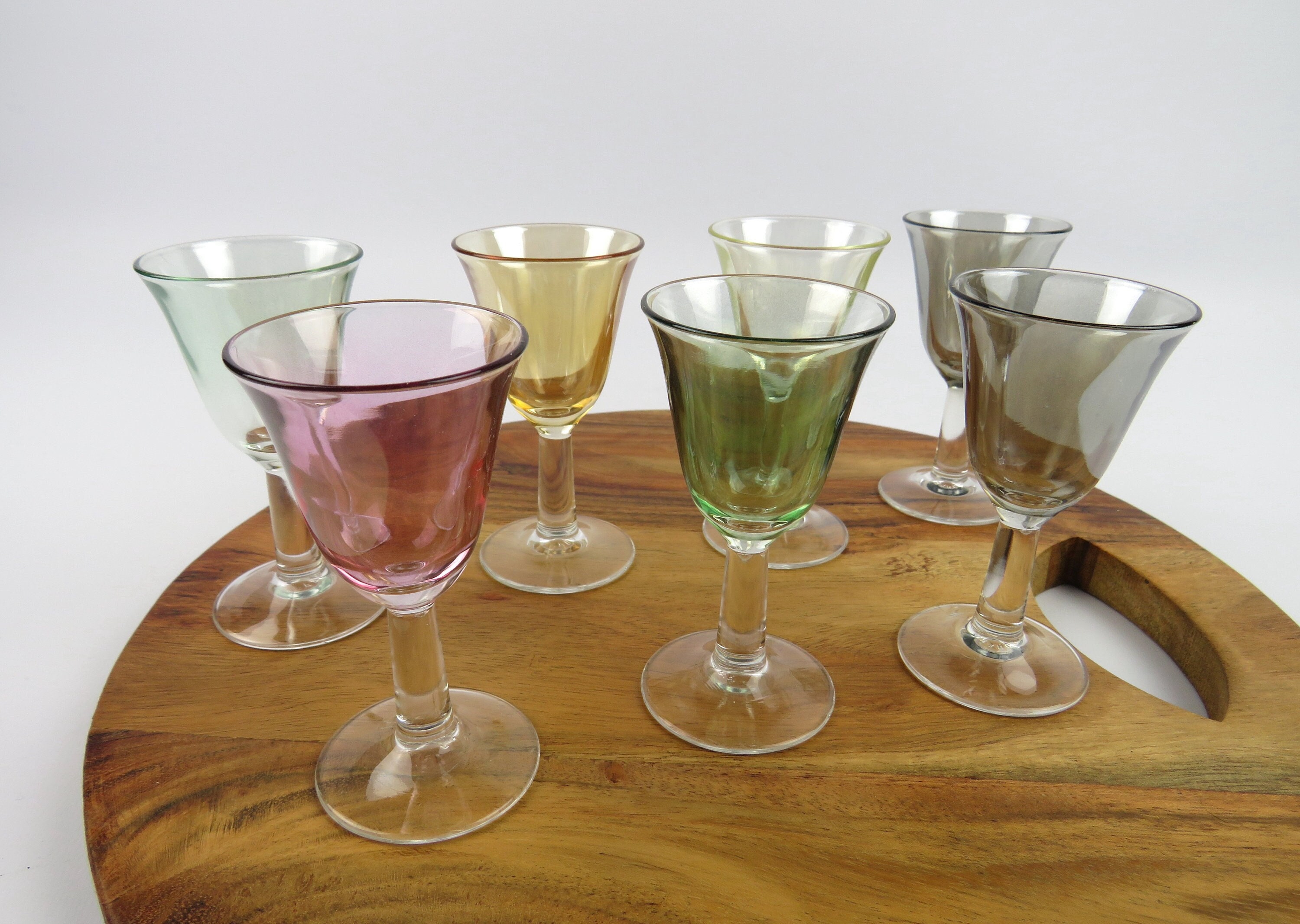 7 Verres à Digestif Dépareillés en Verre Multicolore, Verres Pied Miniature Français, Anciens Arlequ
