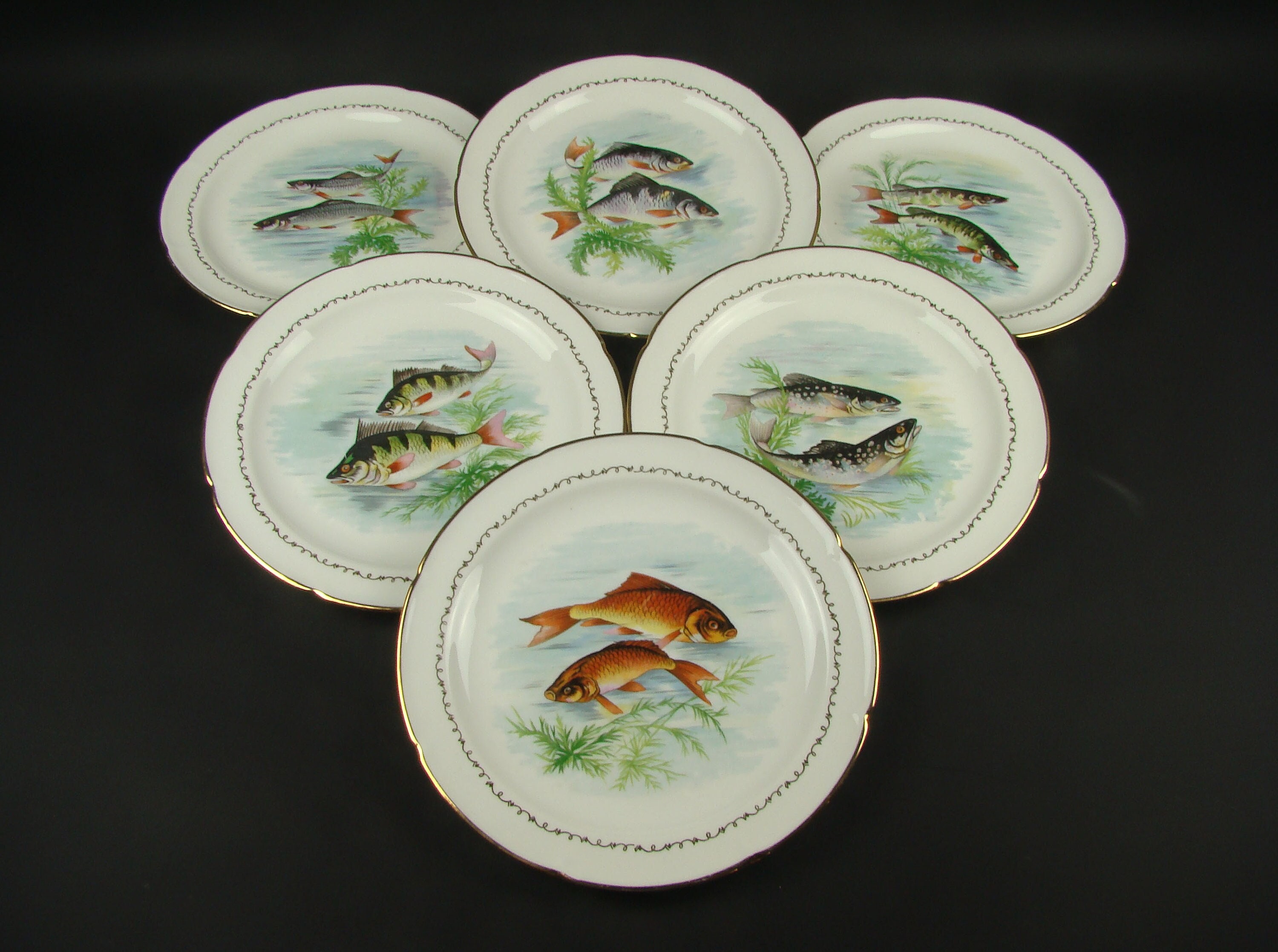 Assiettes à Poisson en Porcelaine de Limoges, Six Assiettes Dépareillées Poissons d'eau Douce, Plats