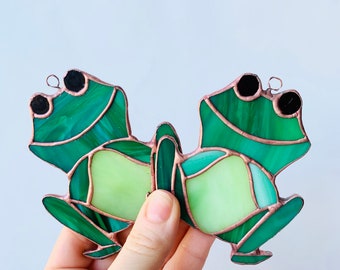Frog stained glass Suncatcher Hanging window ornament Green frog Funny gift ideas Garden decor Toad ornament Frog gift