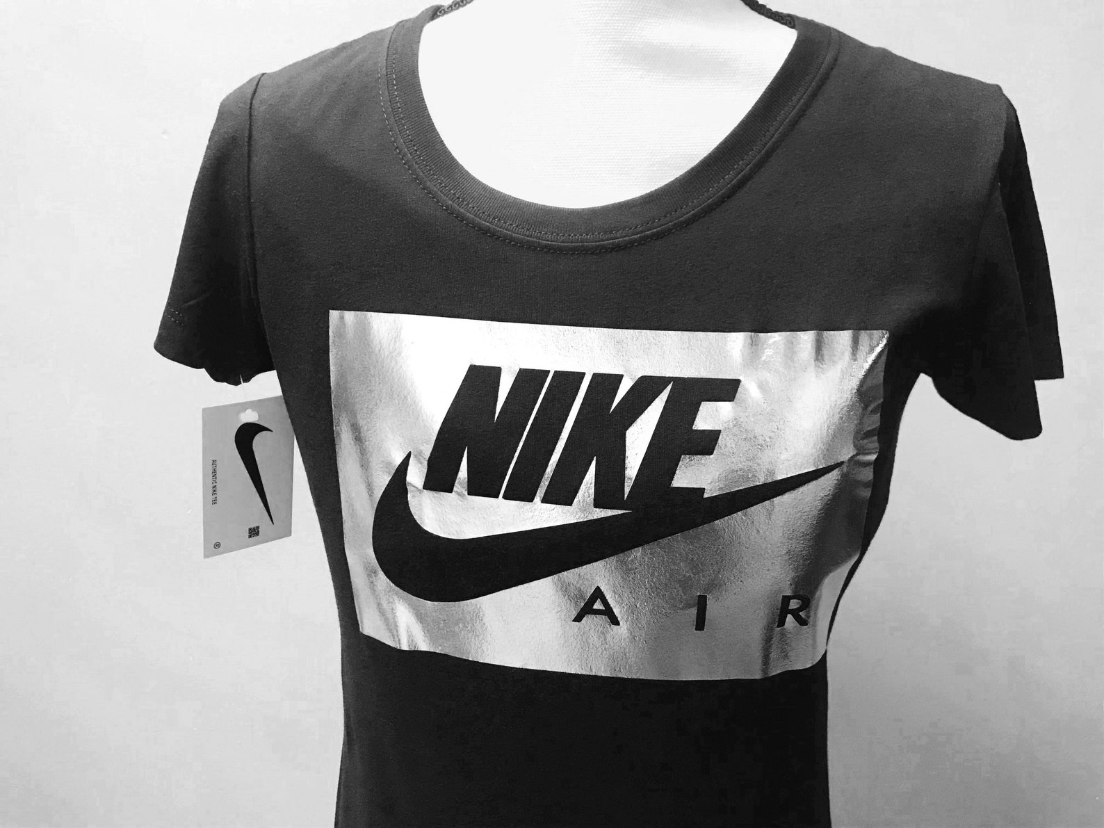 Nike AIR womens T-Shirt. New with tags. Crew Neck. Short | Etsy
