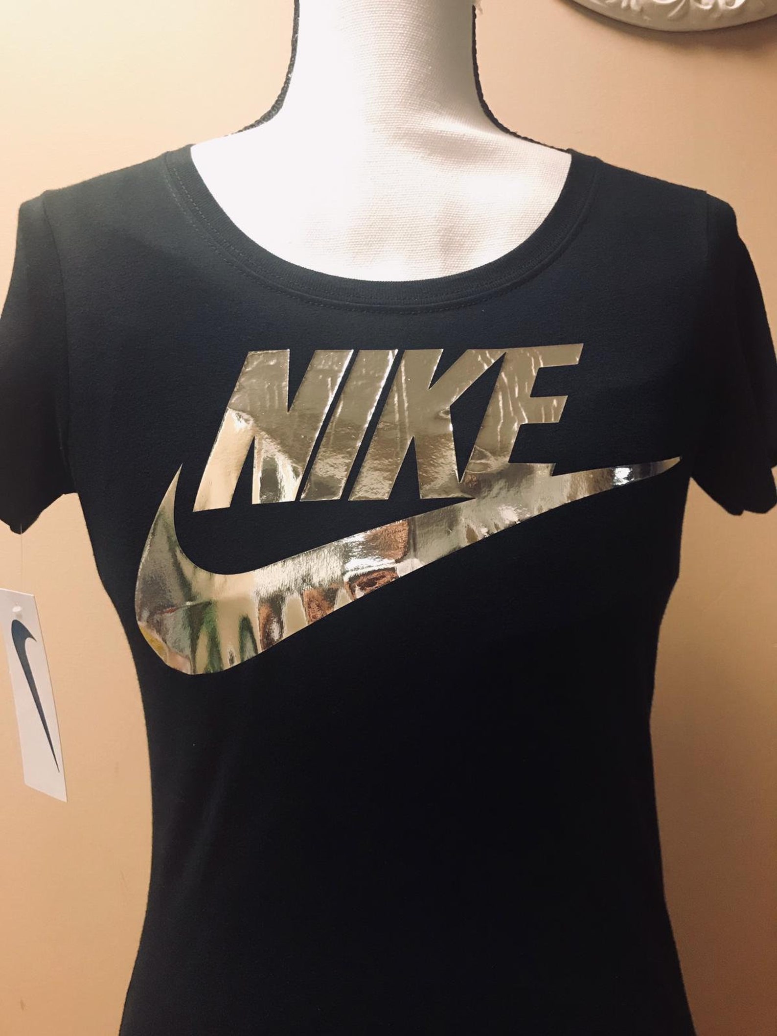 women's nike crew neck t shirt