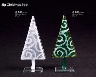 Glass Christmas Tree 20  cm high, perfect to place on desk, table, fireplace, etc. All products are handcrafted fusion glass.