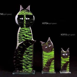 Cat glass statue many sizes up to 40 cm high. Handcrafted fused glass design. Perfect gift idea. image 4