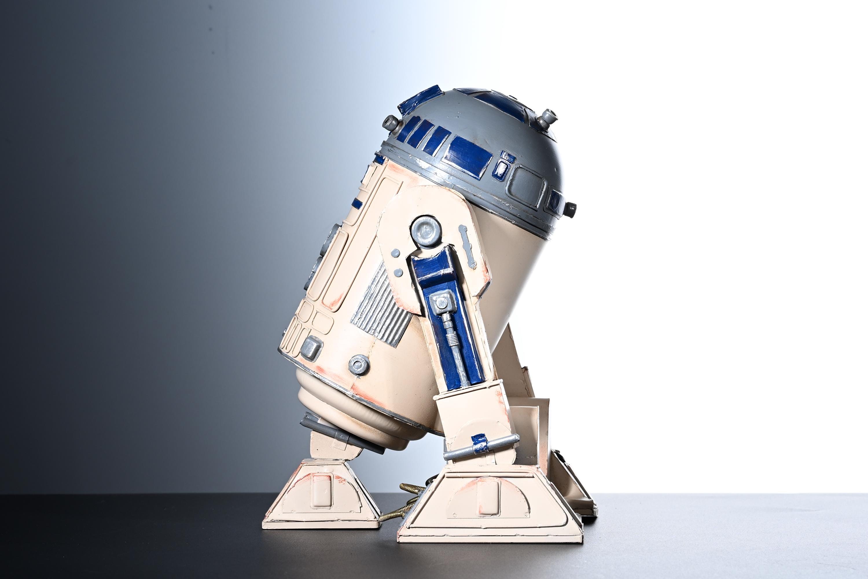 R2-D2 48cm 特大サイズ リアル可動モデル Amazon | Star Wars R2-D2 アクションフィギュア | フィギュア・ドール