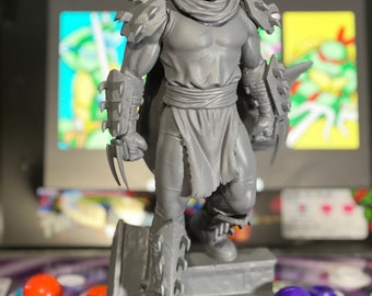 Estatua de resina sin pintar de ShredHead