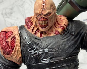 Estatua de resina pintada a mano del clásico Nemesis de Resident Evil 3