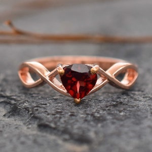 Natural Garnet Ring, Heart Engagement Ring, Dainty Garnet Wedding Ring, 14k Rose Gold Ring Red Gemstone Ring Garnet Heart Ring, Wedding Ring