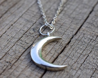 Celestial Jewelry, Crescent Moon Necklace, Silver Moon Statement Necklace, Dainty Necklace, Tiny Moon Necklace, Minimalist boho necklace