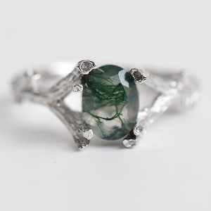 Twig and Leaf Engagement Ring, Moss Agate twig ring, Moss Agate engagement ring, Tree Branch Ring, Art Deco Leaf Ring, Green Moss Agate Ring