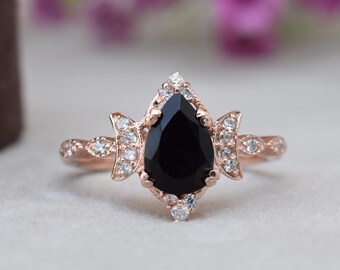 Anillo vintage de ónix negro, joyería celta, anillo de triple luna, anillo de luna creciente, anillo de compromiso lunar, fases lunares, anillo de oro negro, anillo para mamá