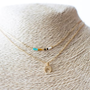 Minimalistische goldene Horn Halskette, Minimalistische kleine Anhänger Halskette, Boho Gold Mond Choker, zierliche Halskette für Frauen