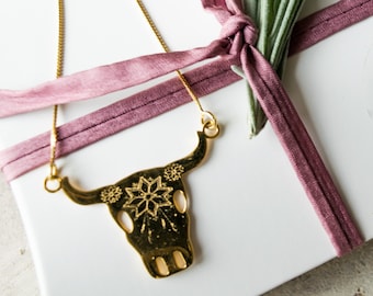 Gouden koe-schedelketting: boho longhorn-hanger, Texas Jewelry
