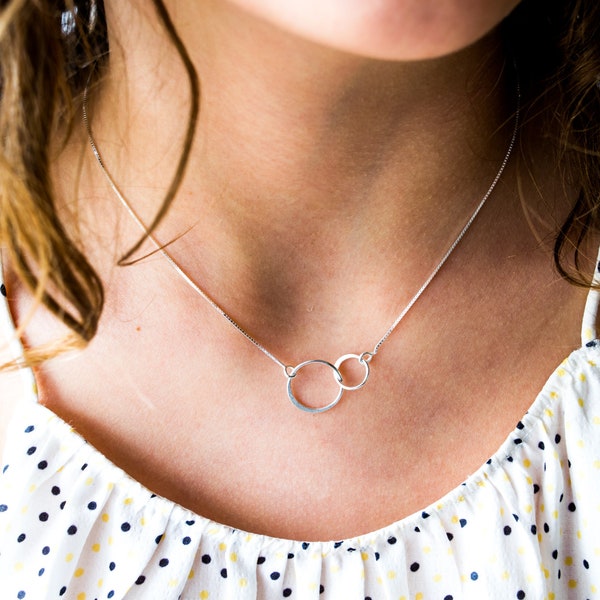 Dainty silver interlocking circle necklace, Minimalist simple infinity choker Delicate layered hoop necklace Double ring necklaces for women