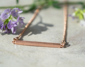 Collar de barra de oro rosa: delicada cadena estilo vermeil