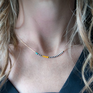Collar minimalista de cuentas, gargantilla fina y delicada de oro, collar bohemio en capas, gargantilla de cuentas amarillas de colores, collares delicados para mujer