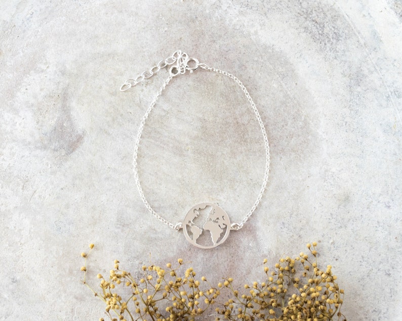 Travel jewelry gifts Delicate adjustable globe bracelet Dainty silver bracelets for women with world map charm Going away gift for her