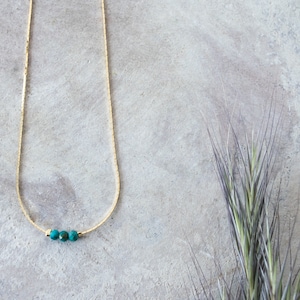 Minimalist gemstone necklace, Turquoise beaded choker necklace, Delicate stone choker, Layered necklace, Thin gold necklace with tiny beads