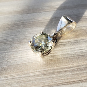 Echte Moissanit Diamant Weiß Runde Facettierte Anhänger