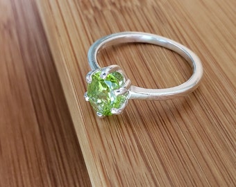 Natural Peridot Oval Faceted Size 7 Ring