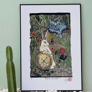 Linolschnitt von Alice im Wunderland handbedruckt, originelle Wanddekoration