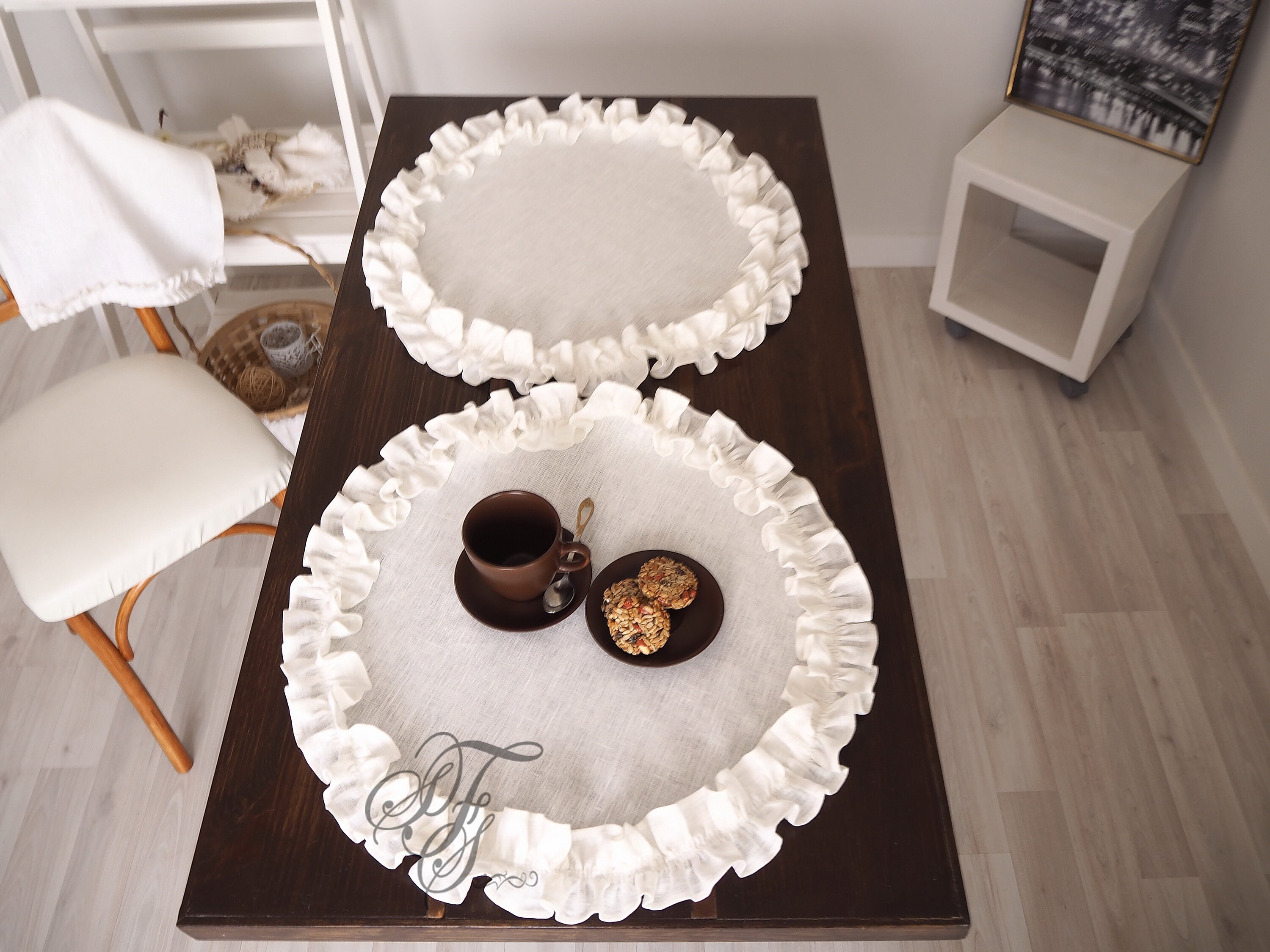 Linen round ruffled placemat. Farmhouse placemat. Linen rustic Etsy