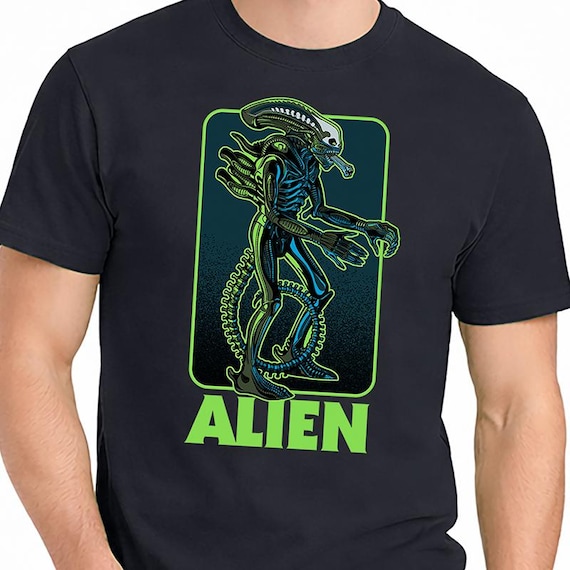 Xenomorph Alien T-Shirt – Retro Sci-Fi Horror Monster – Unisex Green Short Sleeve 100% Soft Cotton – Professionally Screen Printed