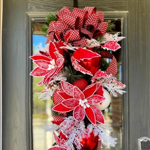 Poinsettia Swag Wreath, Christmas Swag Wreath, Front Door Decor, Winter Wreath, Holiday Decor, Christmas Whimsical Wreath, Poinsettia Wreath