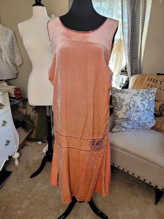 1920s Pink Velvet and Rhinestone Flapper Dress/Pa… - image 1