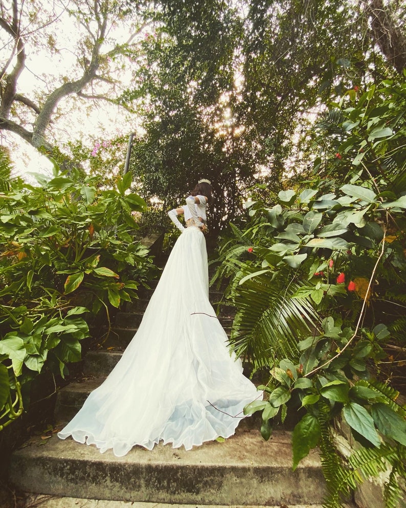 Vintage Sheer White Layered Overskirt Long Train