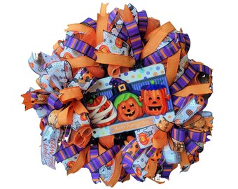 Halloween Wreath for your Front Door, Pumpkins Dressed as Trick or Treaters, Happy Pumpkin Day,  Jack-o'-Lanterns