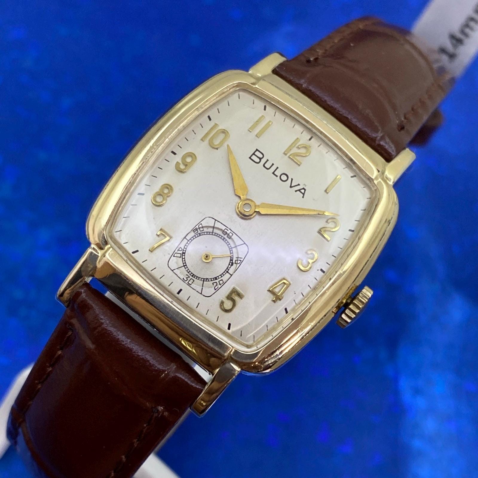 Bulova Watch 1963 - Etsy display picture 1