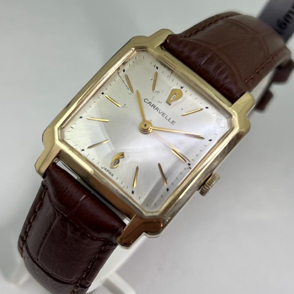 Exquisite Vintage 1977 Man’s CARAVELLE Manual Winding Silver Dial & WARRANTY