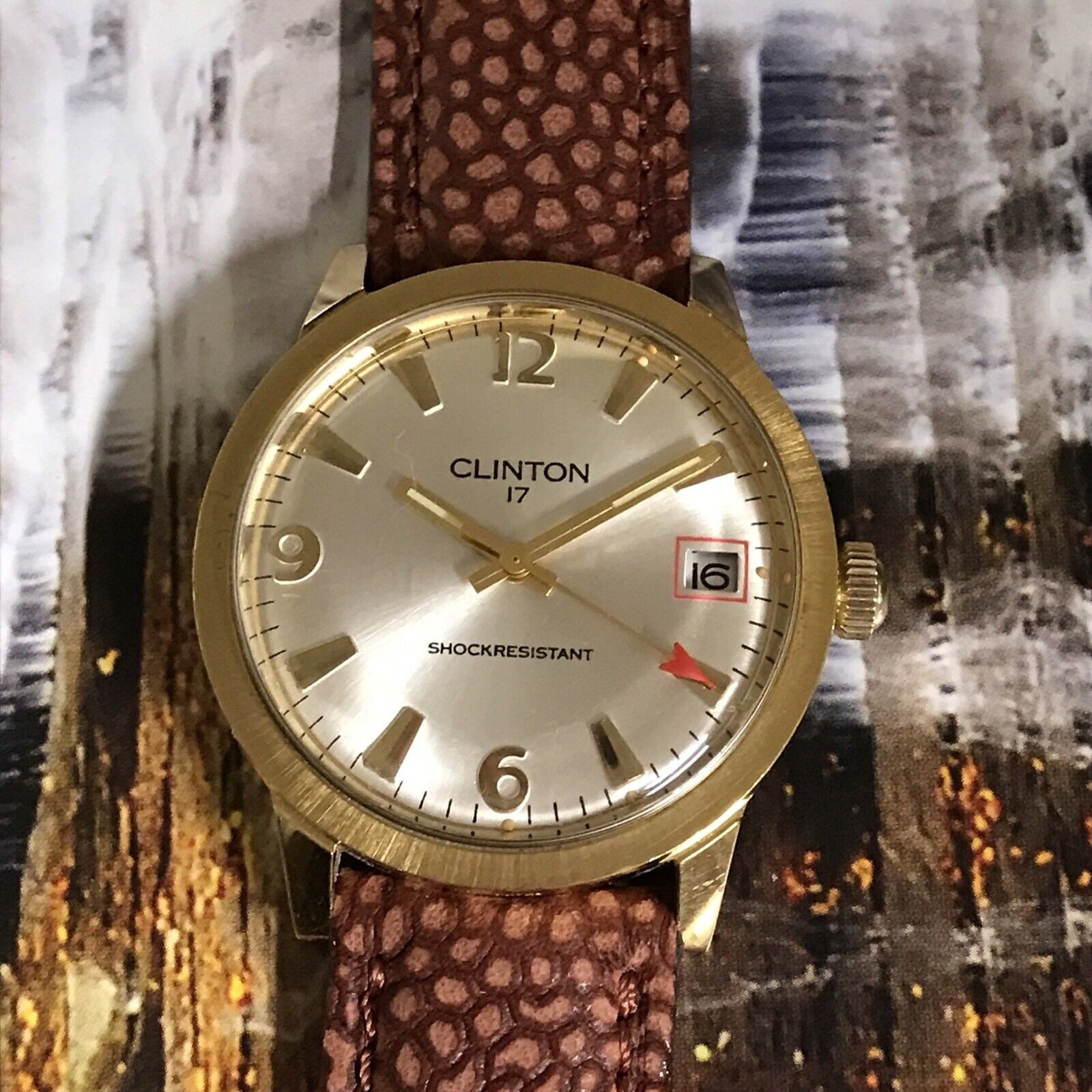 Clinton 17 jewels watch hot sale