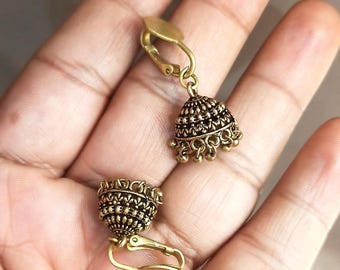 Pendientes Jhumka de clip: Pendientes étnicos indios hechos a mano