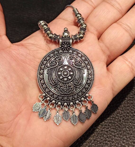 Look ethnic necklace sale