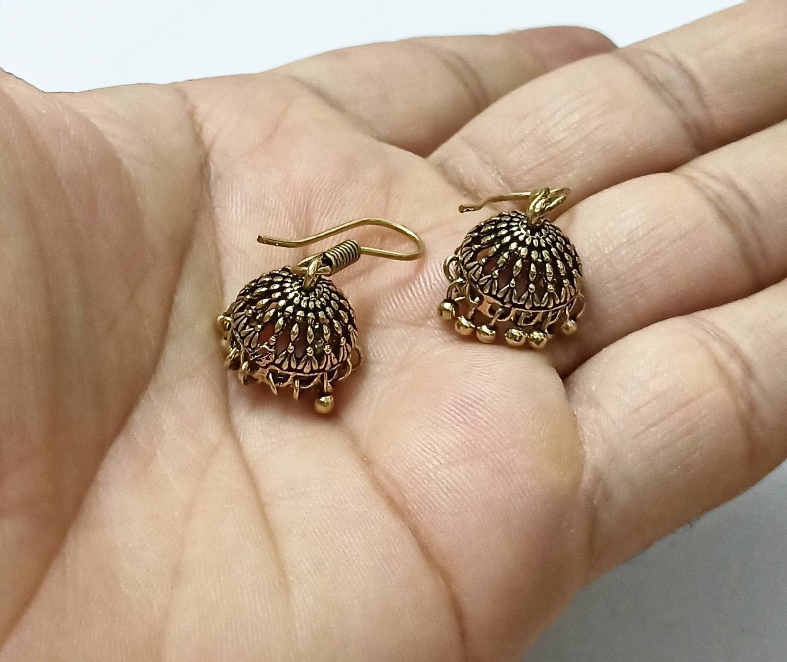 酸化ジュムカボヘミアン風スモールゴールドジュムカイヤリングゴールドカラービーズジュムカアンティークゴールドカラーイヤリングインド風ジュムカ -  Etsy 日本