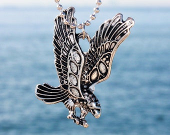 Flying Eagle Necklace / Silver Unisex Jewelry / Thunderbird King of Birds Wings Wrap Animal Pendant Viking Raven Odin Skyrim Ragnarok