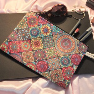 Colorida billetera étnica Moneda Bolsa bolsa de regalo Embalaje Bolsa cosmética Llavero cremallera Clutch bolso hecho a mano Alfombra Boho Tribal Hippie