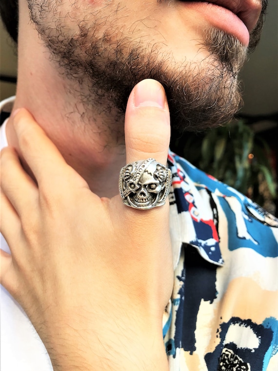 Hot Sale Gothic Skull Carved Big Biker Skull Ring Mens Anti Silver Retro  Punk Rings For Men S Fashion Jewelry In Bulk Wholesale From Commo_dpp,  $0.58 | DHgate.Com