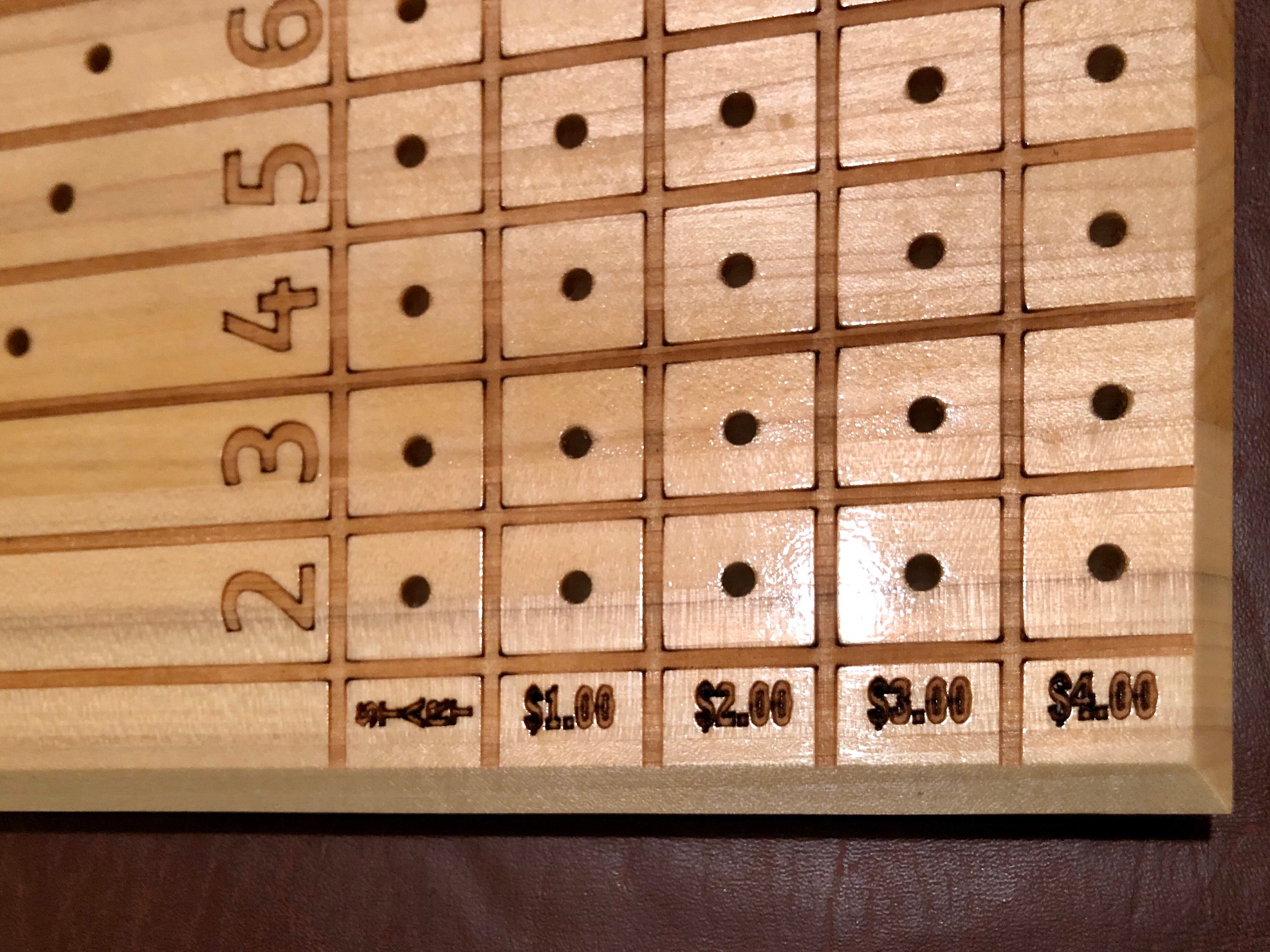 Horse Racing. Dice Game. Pony Pegs.