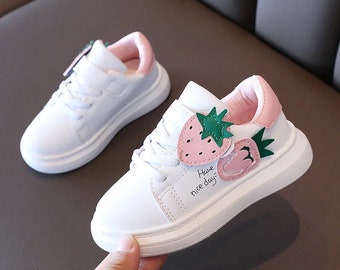 2024 Spring Summer Children Casual Shoes Cute Strawberry Boys Girl Sport Breathable Tennis Sneaker Kids White Board Shoes Outdoor