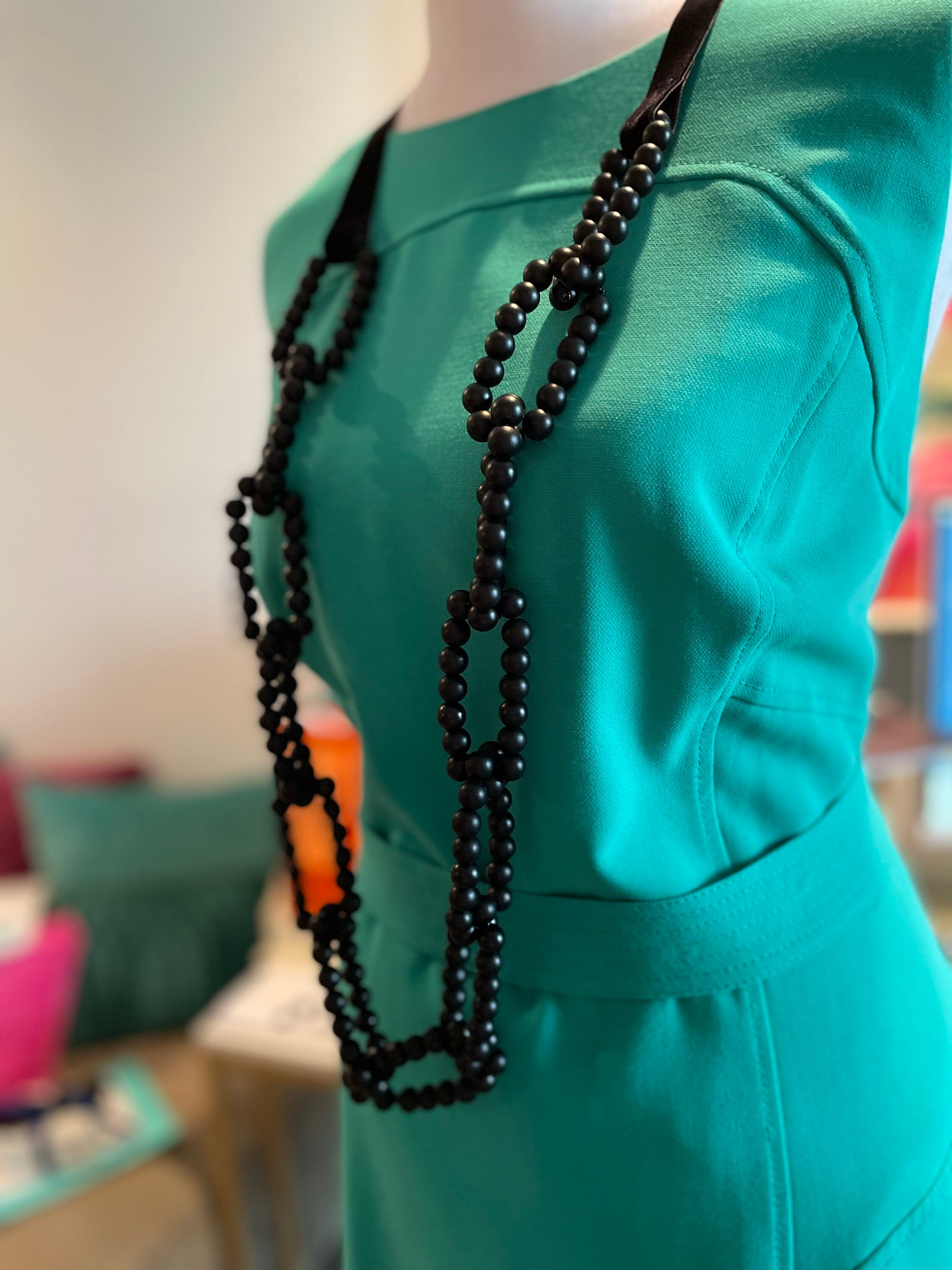 Black matte necklace deals