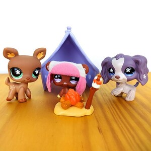 LPS Cozy Campfire set Deer #670 Bear #671 Spaniel Dog #672  accessories Authentic Vintage Hasbro Littlest Pet Shop