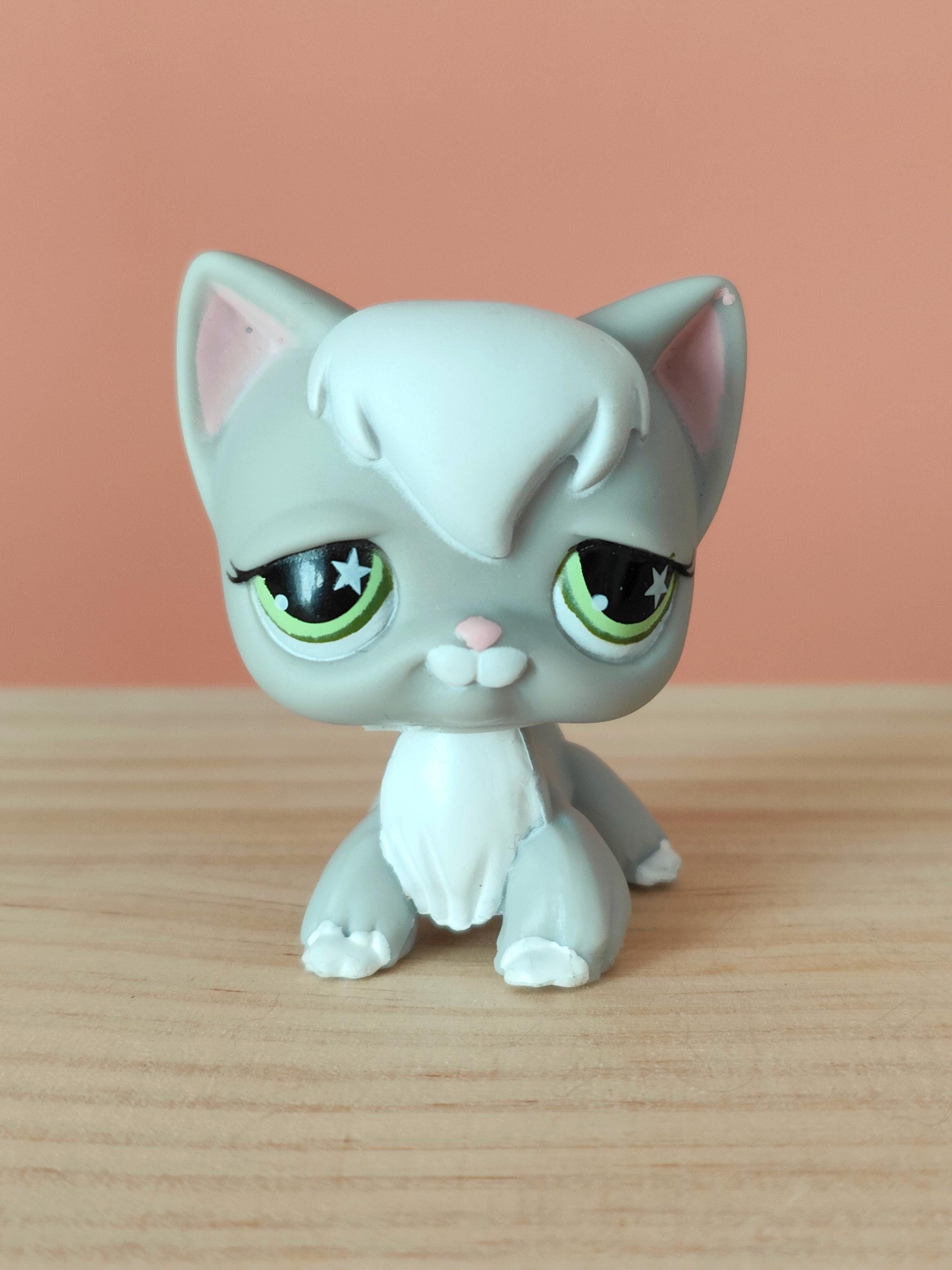 * vintage animal ୨୧ * グリーンの瞳の 猫ちゃん vintage animal ୨୧ * グリーンの瞳の 猫ちゃん - メルカリ