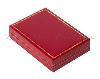 Classic Leatherette Jewelry Set Box: Universal Gift Display
